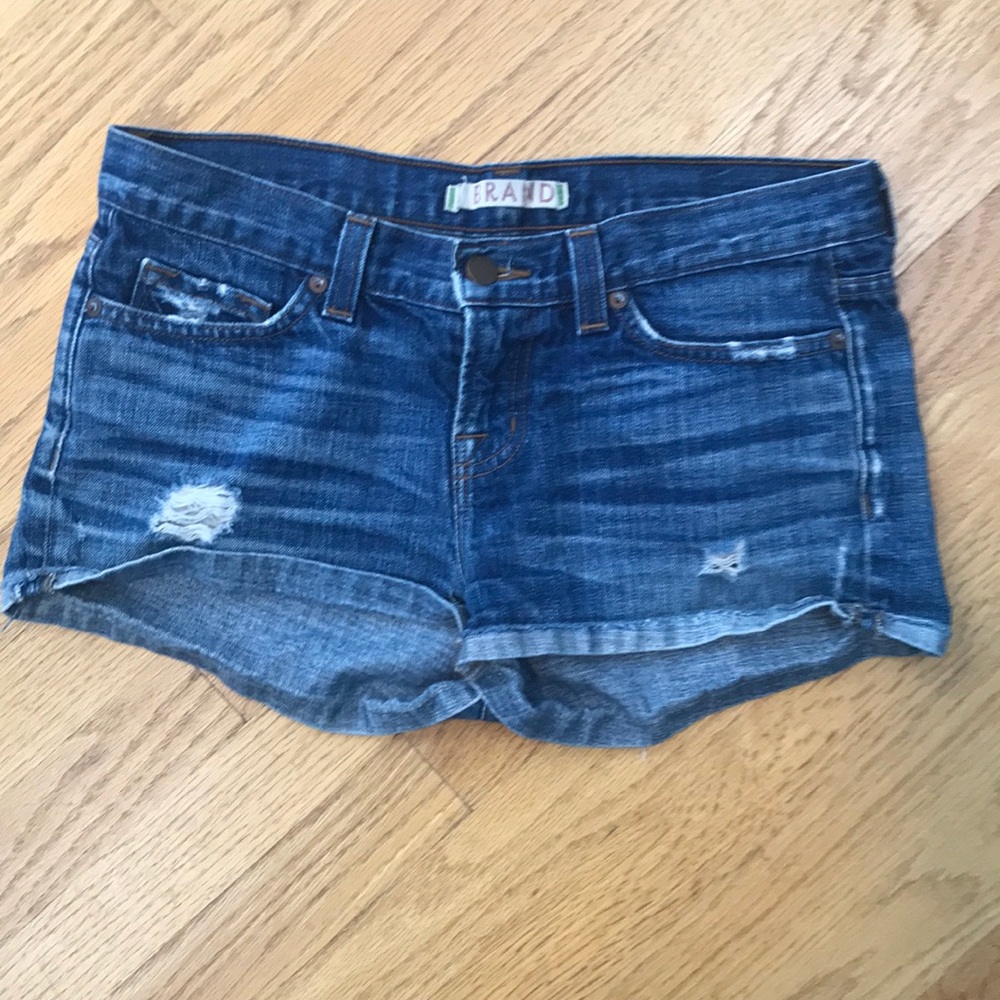 ❤️ - J Brand jean shorts size 26